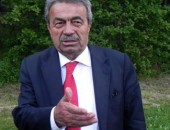 Kamer Genç'ten Arınç'a Çiçek Sulama Cevabı