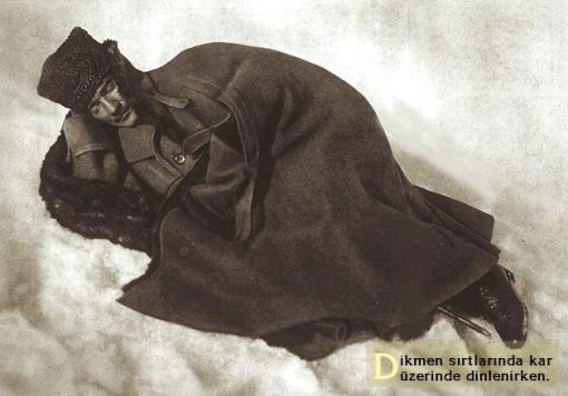 ATATÜRK, HASTA OLMASINA RAĞMEN HATAY'A, MERSİN'E, ADANA'YA TATBİKATA GİTTİ, BİRLİK DENETLEDİ!
