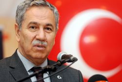 Arınç: 'Öcalan'ın önemli bir aktör olduğunu kabul etmeliyiz'