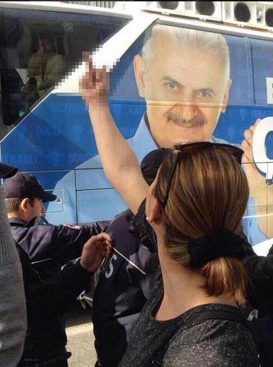 Bir AKP'linin medeni insanlara bakışı