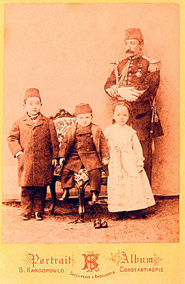 Osmanlı Saray Paşaları ve Oğulları