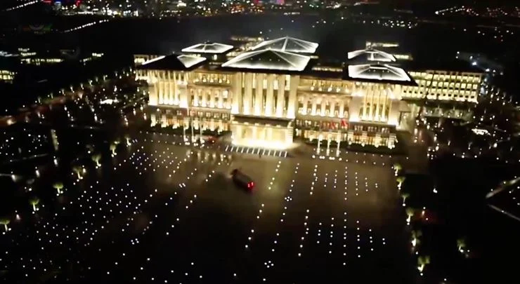 ‘Ak Saray’ın iskanı ‘devlet sırrı’ kapsamında!