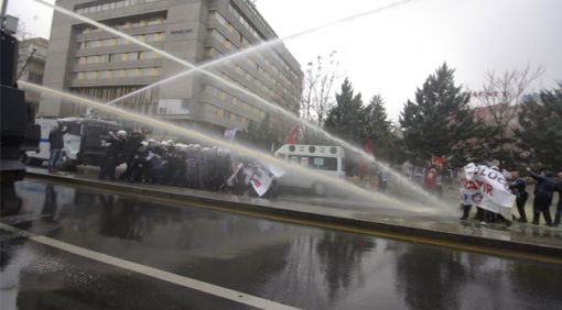Hak arayan eğitimciler “makul şüpheli”