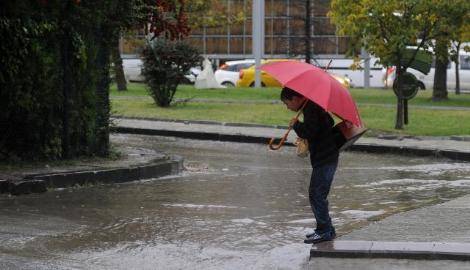 10 dakika yağan dolu ve yağmur Ankara’da hayatı felç etti