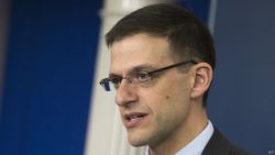 ABD Putin'i ilk kez yolsuzlukla suçladı