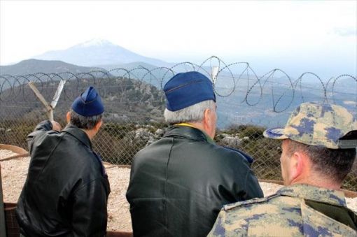 Hava Kuvvetleri Komutanı Ünal sınırı gezdi
