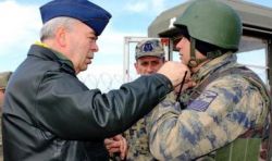 Hava Kuvvetleri Komutanı Ünal sınırı gezdi