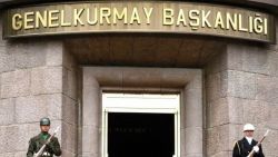 Genelkurmay'da ikna toplantısı