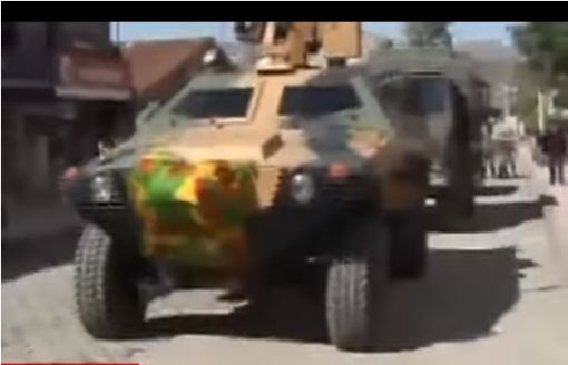 Siz olsaydınız, sahanıza, devlet sınırlarınızın içine düşmanı mevzilendirir miydiniz?