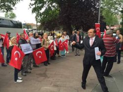 Emekli astsubaylar şehitler ve özlük hakları için İstanbul'da eylem yaptı