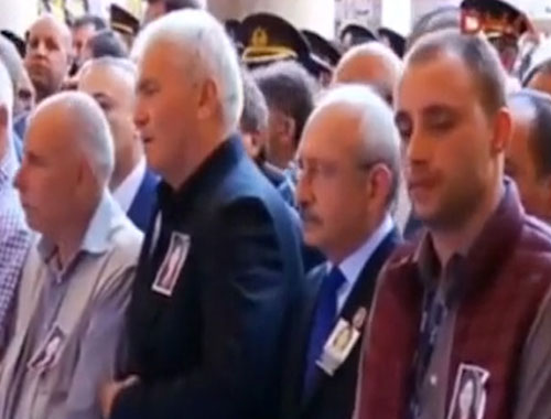 Kılıçdaroğlu'nun yanında durmak istemeyen şehit eşi konuştu: Keşke elini bile sıkmasaydım