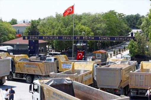 Büyük oyun, darbe.