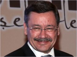 Melih Gökçek’ten Fethullah Gülen’in cinleri iddiası