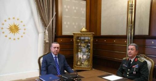 Müyesser Yıldız: Akın Öztürk “darbeci” değilse, çatışmaların en yoğun şekilde sürdüğü Akıncılar Üssü'ne elini kolunu sallayarak, nasıl girdi?
