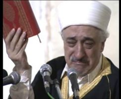 Nur Cemaati ve FETÖ lideri Gülen, 13.8.2016'da yayınlanan videosunda ‘beklemeyi’ öğütledi.