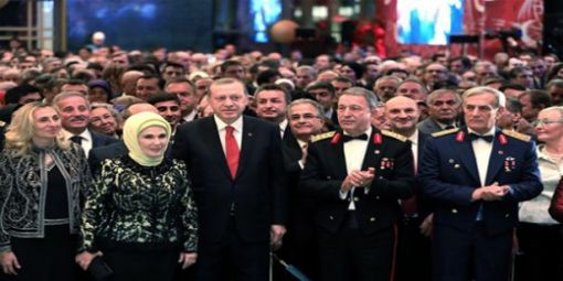 SARAYDAN ÇIKMIŞ, ANITKABİR'DEKİ ETKİNLİĞİ İPTAL ETMİŞ!