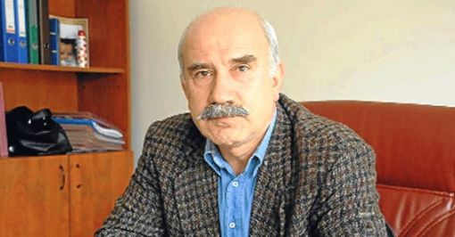 Türbanlı hakim kriz çıkardı